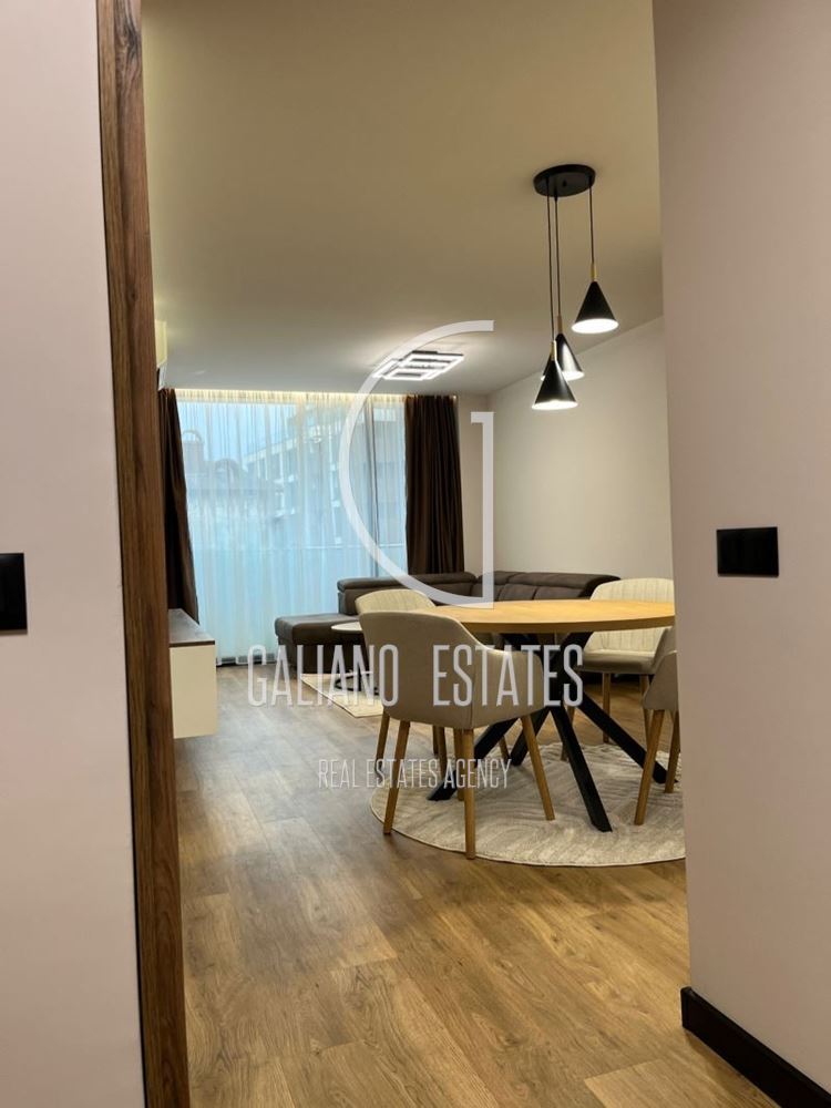 Двустаен апартамент в Кръстова вада - 0