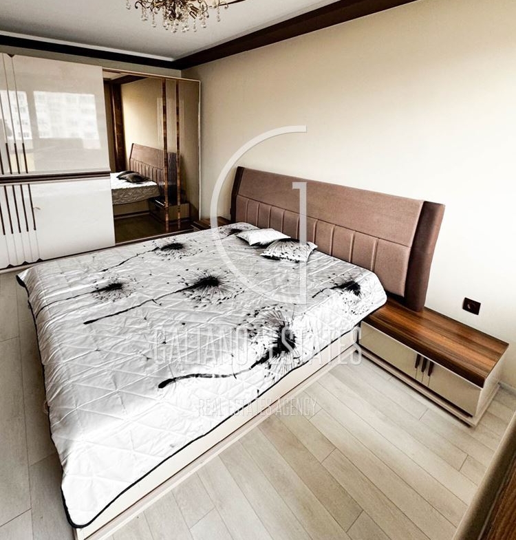 Отличен тристаен апартамент в жк. Мласот 4 - 0