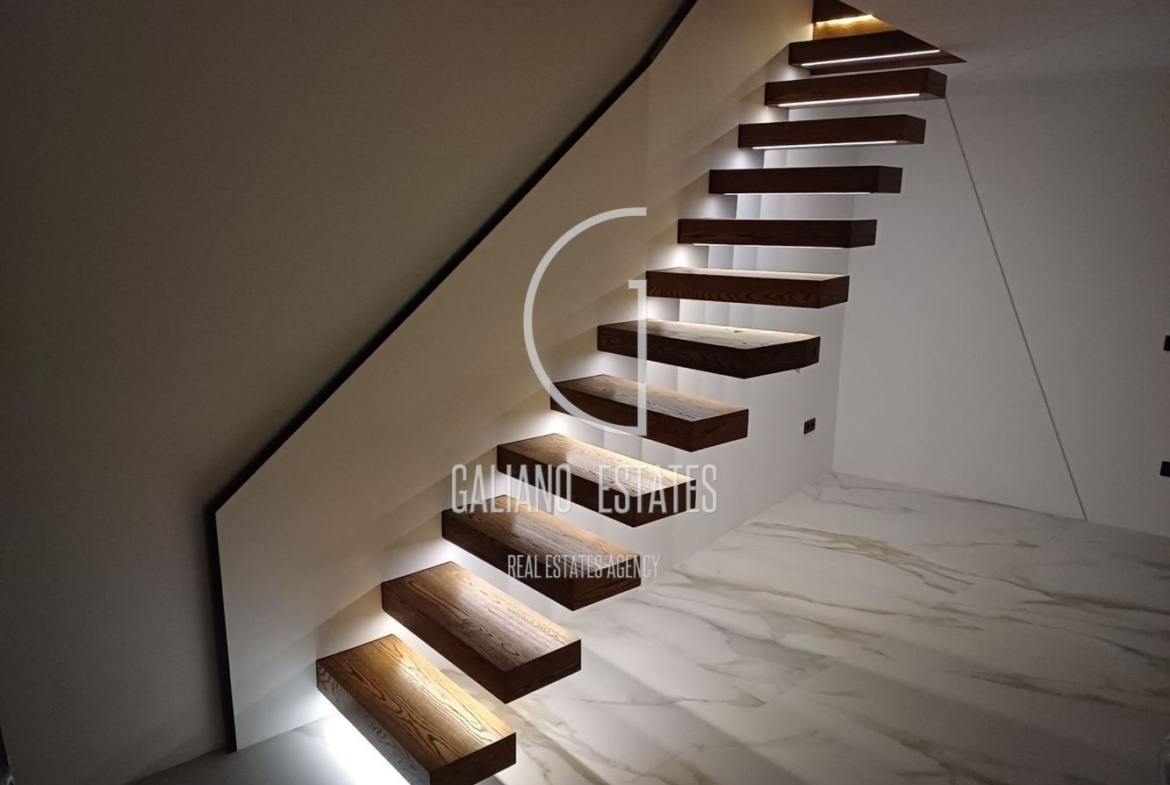 Многостаен апартамент до НБУ - 0