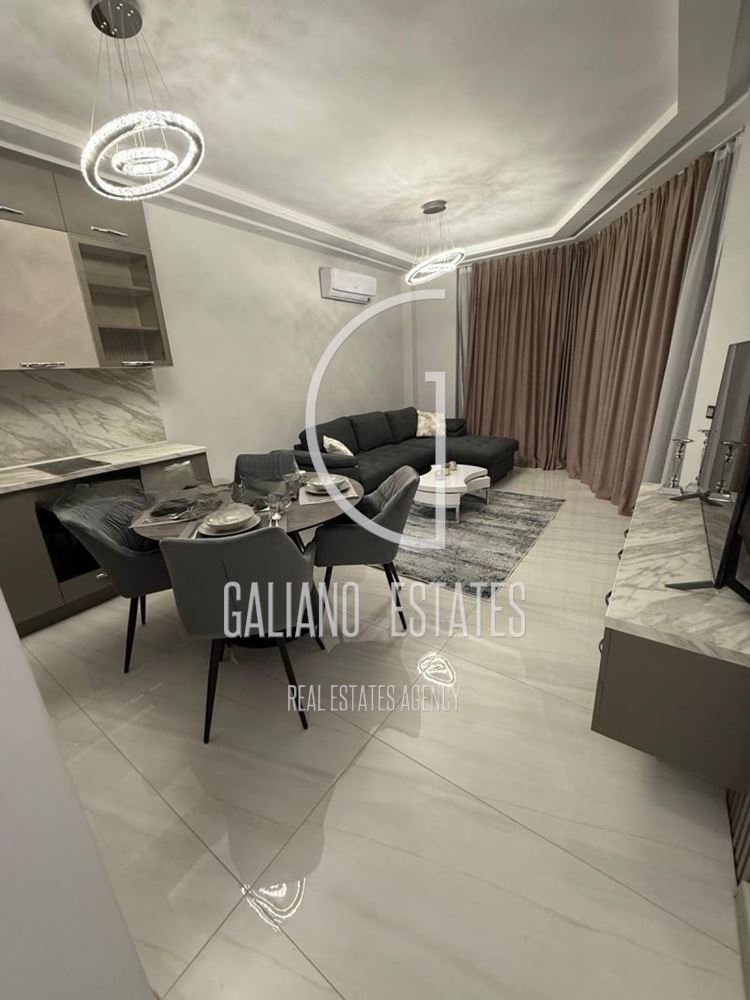 ДВустаен апартамент в кв. Кръстова вада - 0