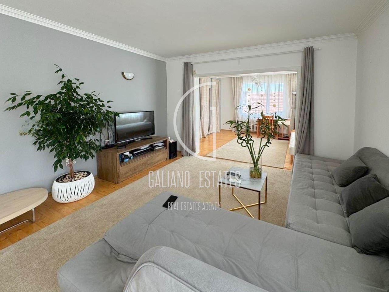 Просторен тристаен апартамент в кв. Драгалевци-0 Просторен тристаен апартамент в кв. Драгалевци - 0