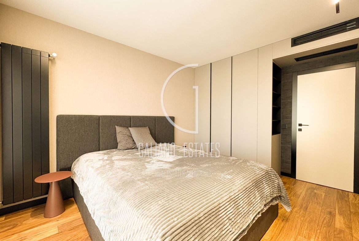 Премиум двустаен апартамент в затворен комплекс - 0