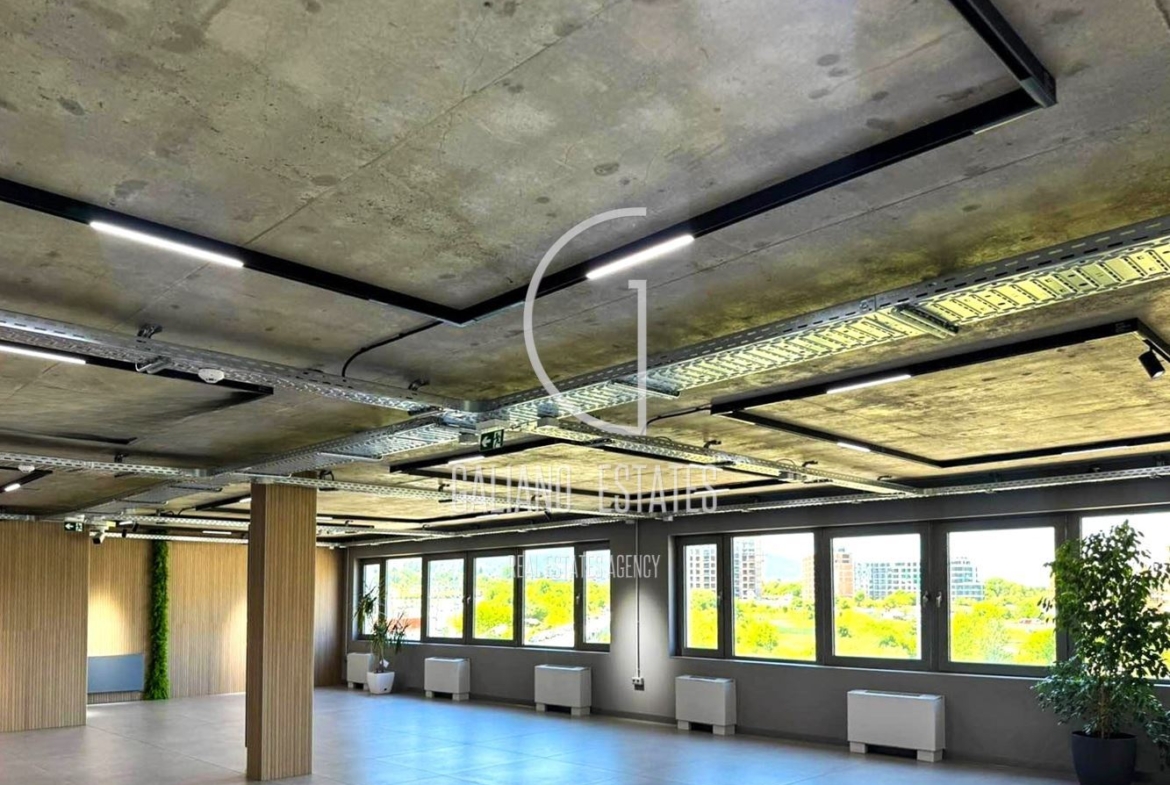 Просторен офис в ж.к. Младост 4 - 0