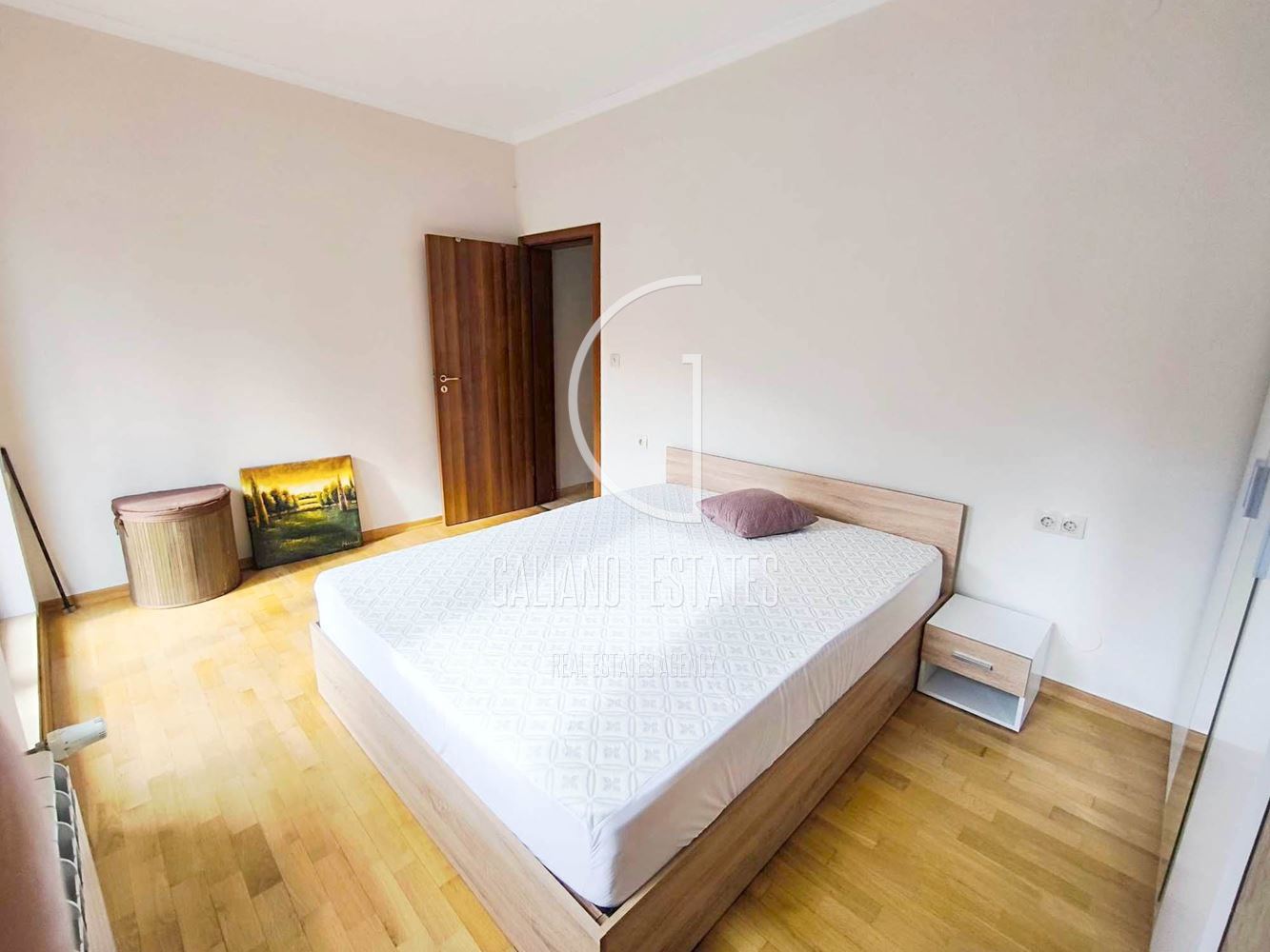 Уютен тристаен апартамент в затворен комплекс в кв. Драгалевци-0 Уютен тристаен апартамент в затворен комплекс в кв. Драгалевци - 0