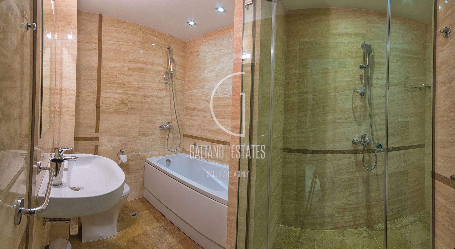 Апартамент с три спални в представителна сграда-0 Апартамент с три спални в представителна сграда - 0