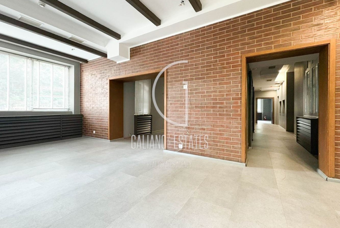 Заведение в района на Националния дворец на културата - 0