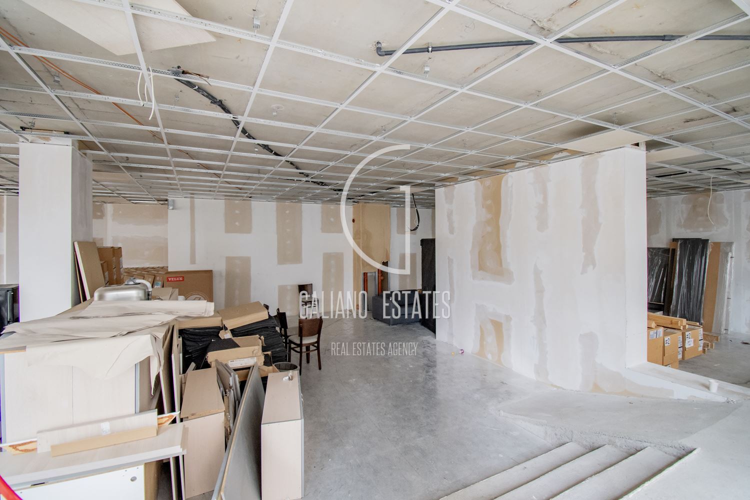 Офис на партерно ниво до х-л Вега-0 Офис на партерно ниво до х-л Вега - 0