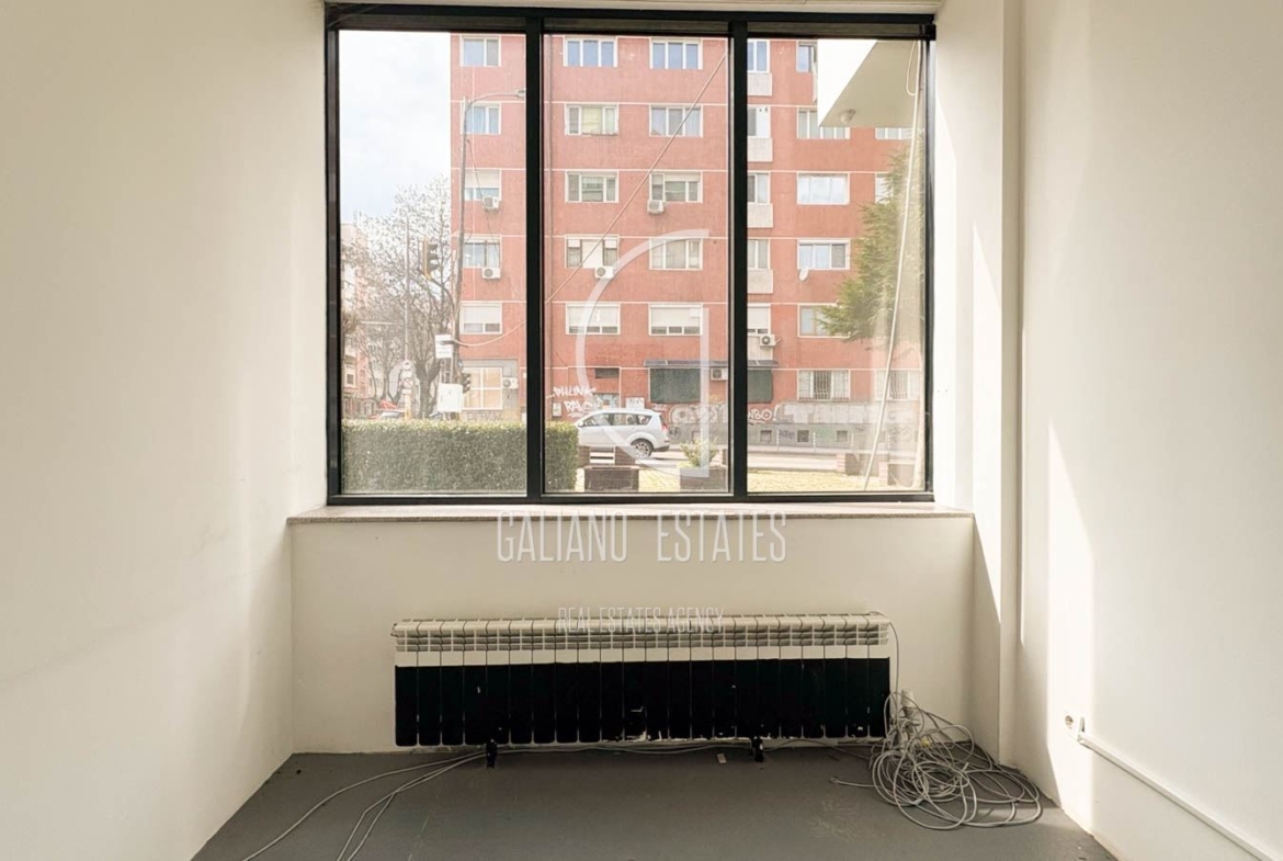 Търговско помещение на бул.Дондуков - 0