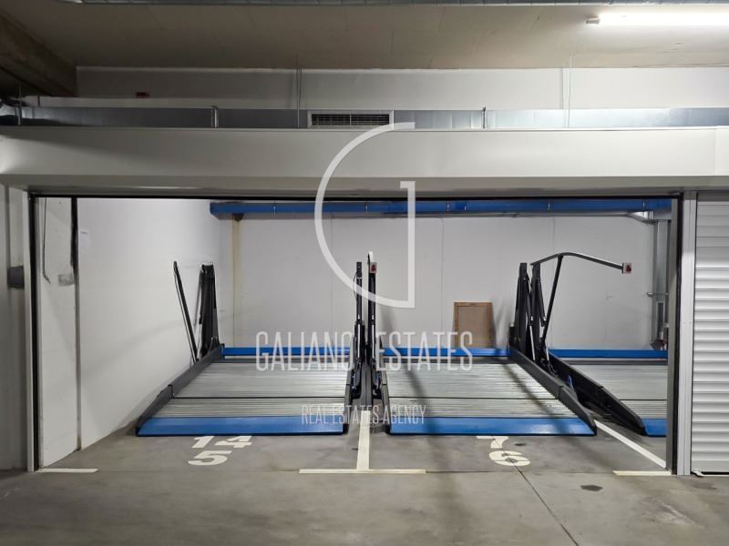 Елегантен двустаен апартамент в широк Център с двойно паркомясто - 0