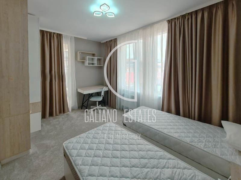 Луксозен тристаен апартамент в кв. Кръстова вада - 0