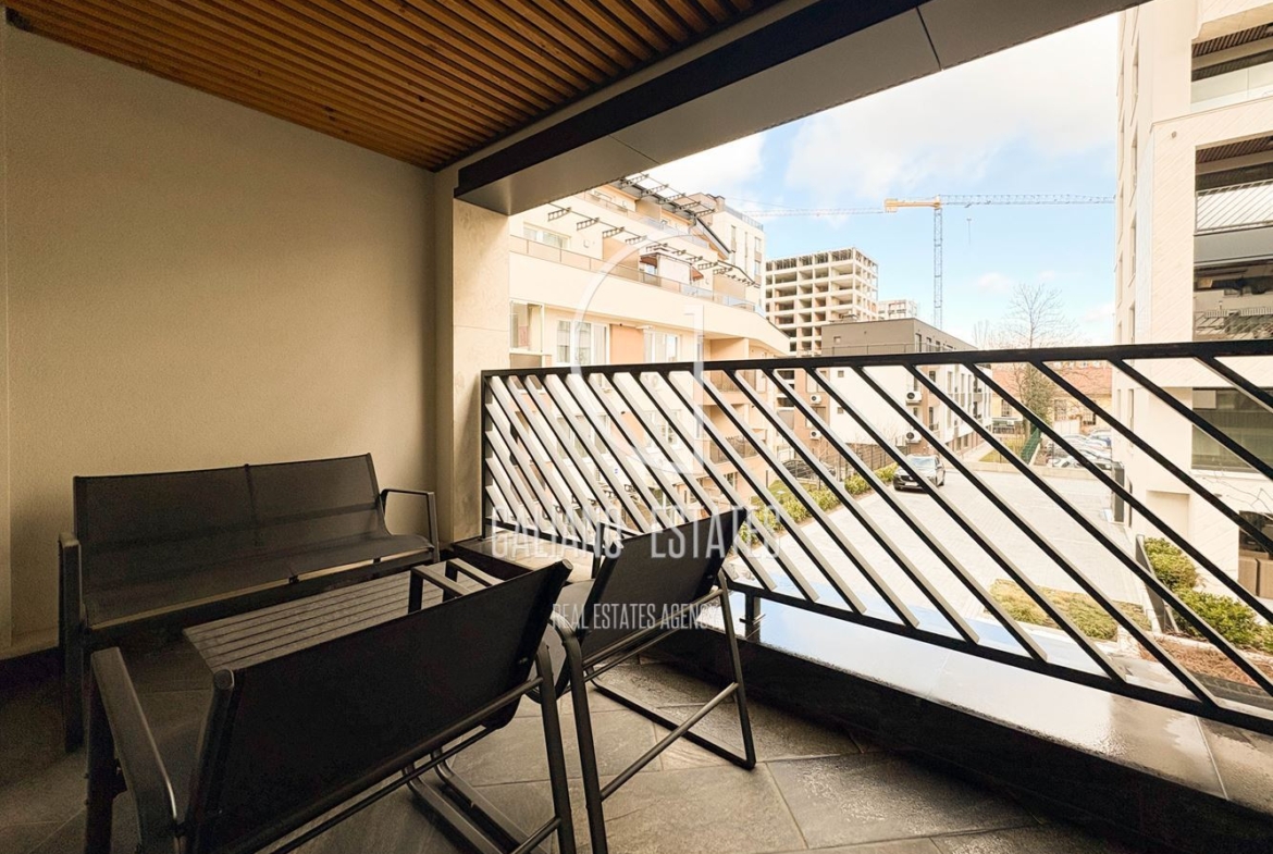 Премиум двустаен апартамент в затворен комплекс - 0