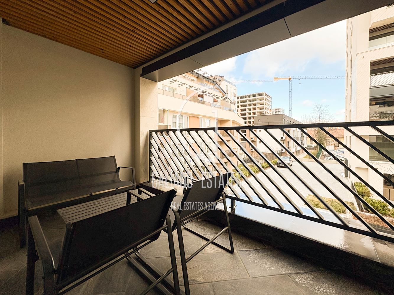 Премиум двустаен апартамент в затворен комплекс-0 Премиум двустаен апартамент в затворен комплекс - 0