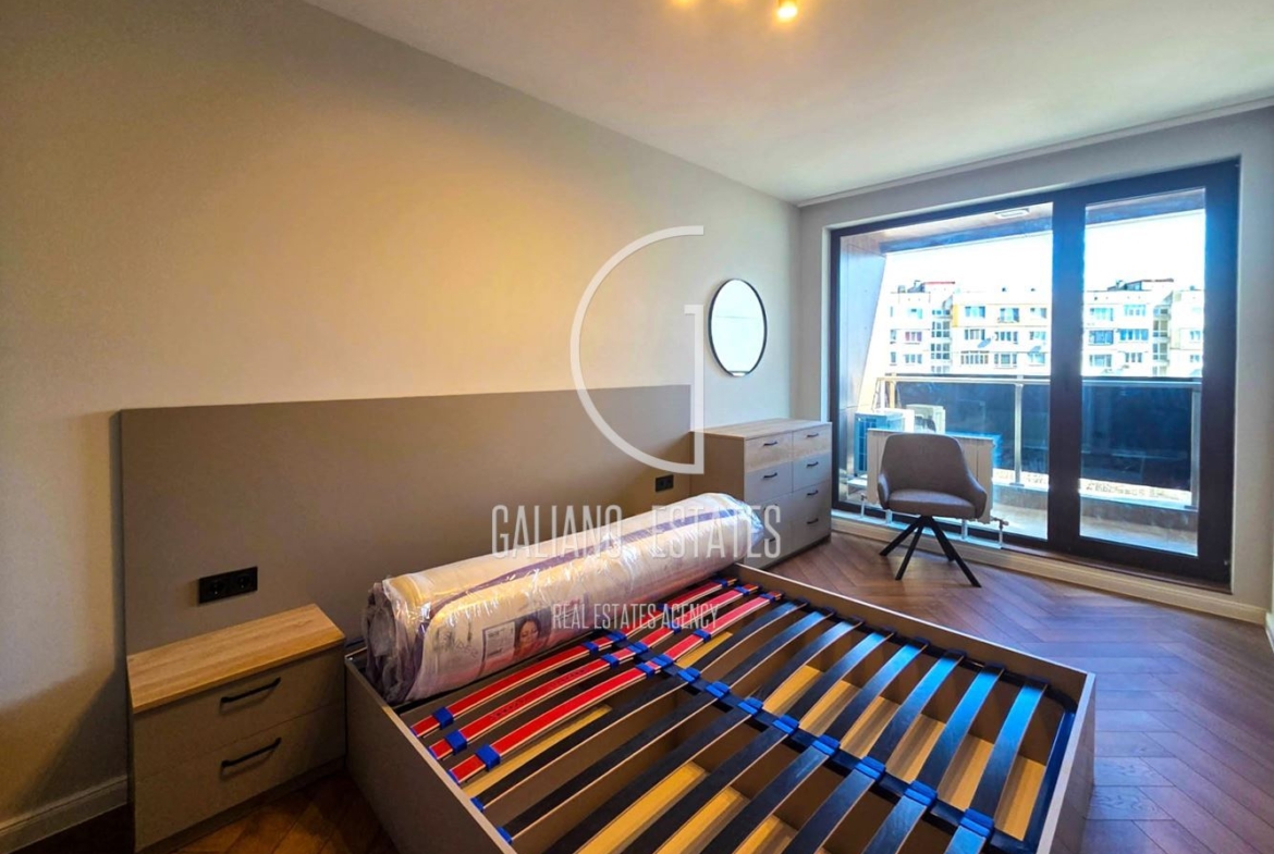 Ексклузивно! Уникален двустаен апартамент в ж.к. Разсадника - 0