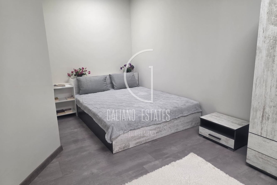 Уютен двустаен апартамент в кв. Лагера - 0