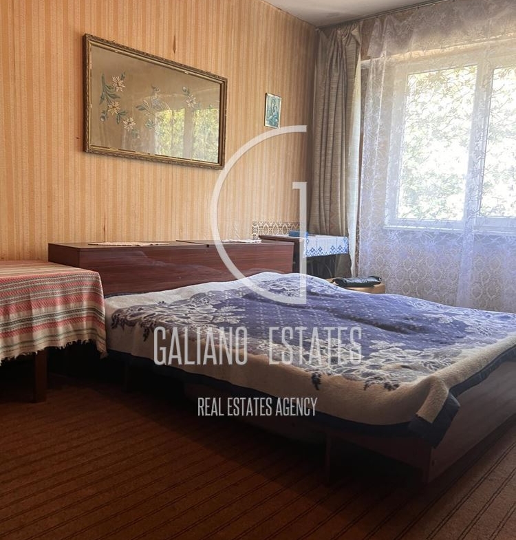 Ексклузивно! Просторен двустаен апартамент с възможност за преустройство в тристаен – Годеч, център - 0