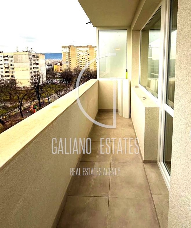 Просторен четиристаен апартамент в кв. Мусагеница - 0