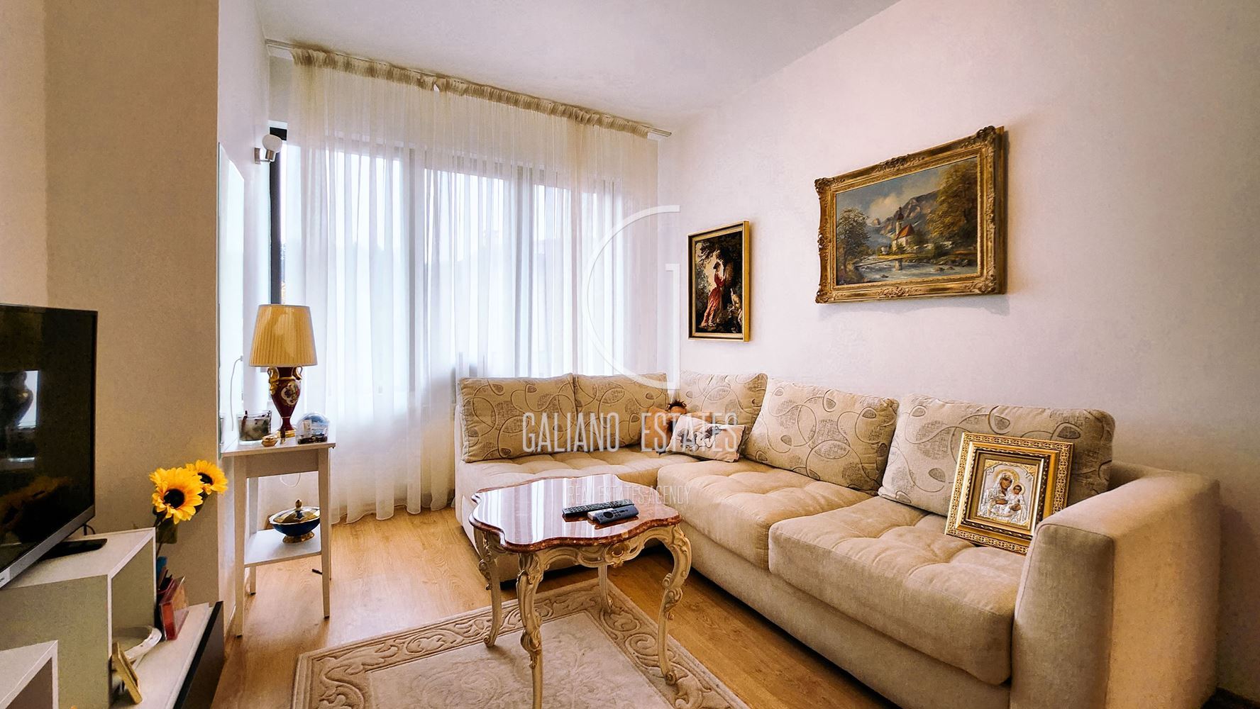 Елегантна къща в затворен комплекс до Англо-американското училище - 0