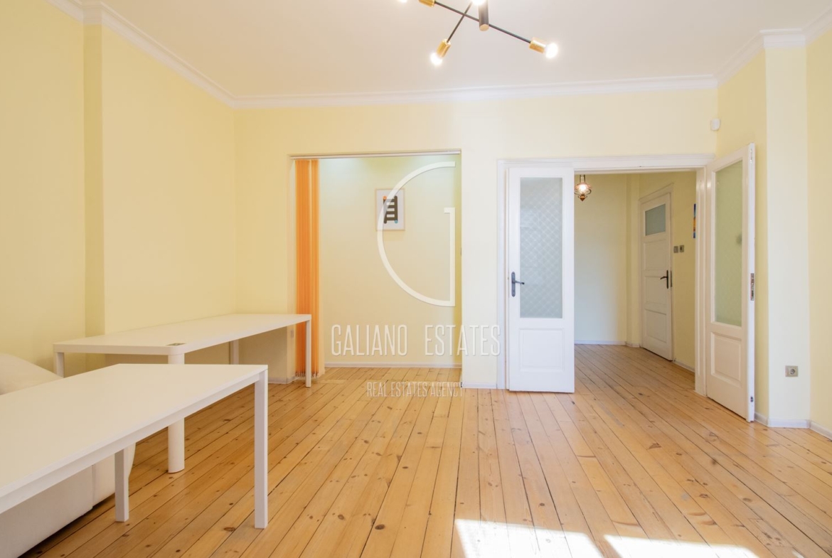 Функционален апартамент срещу парка на НДК - 0