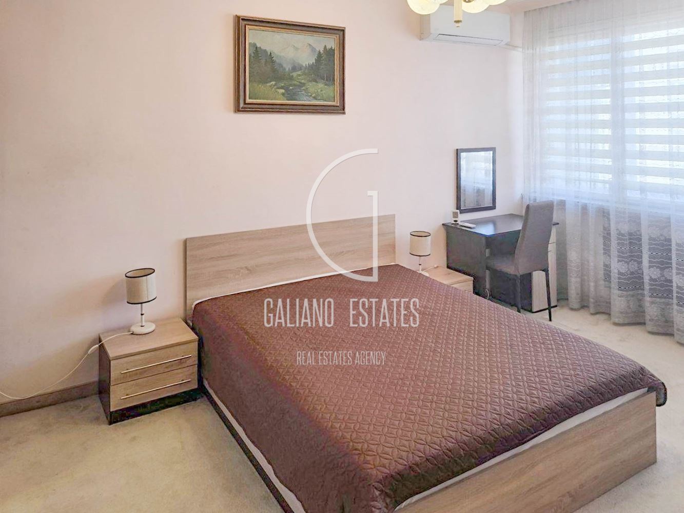 Елегантен тристаен апартамент в района на Медицинска академия - 0