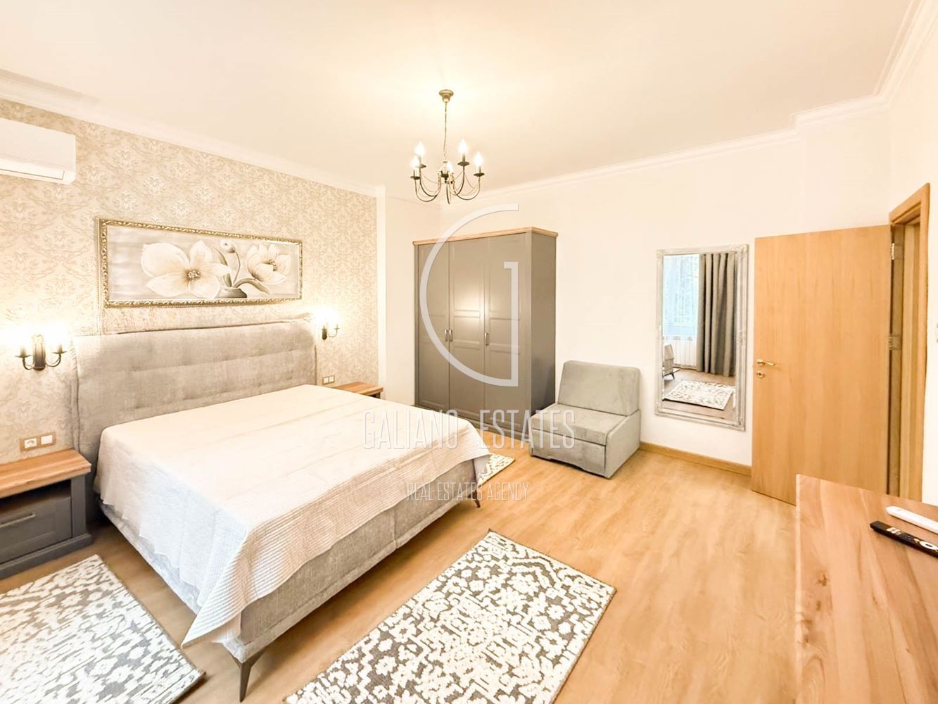 Комфортен апартамент в сграда на метри от НДК - 0