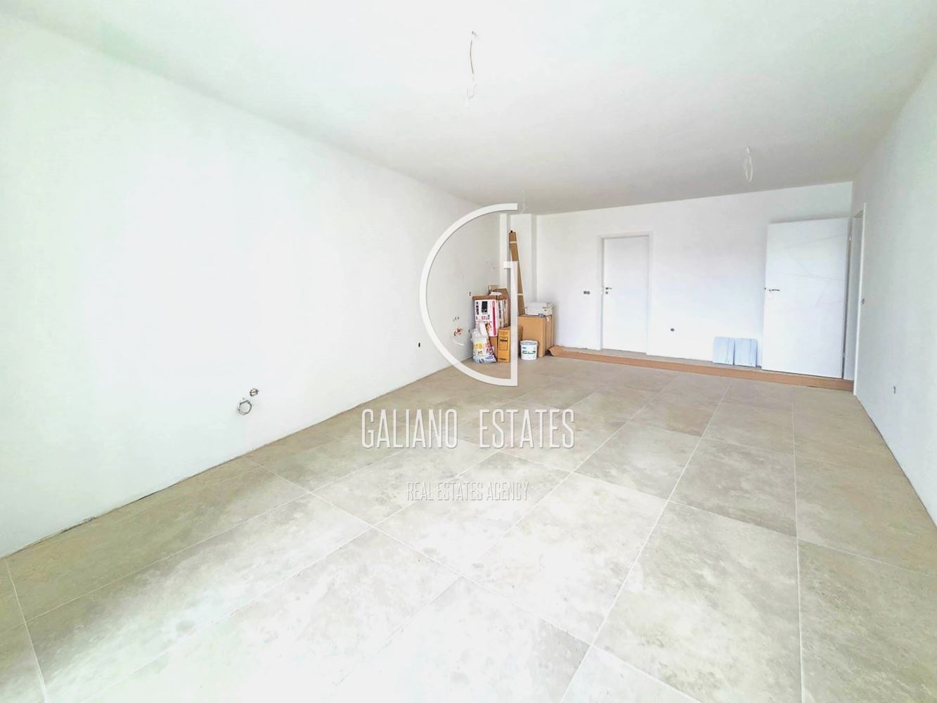 Светъл тристаен апартамент с АКТ 16 в кв. Малинова долина - 0