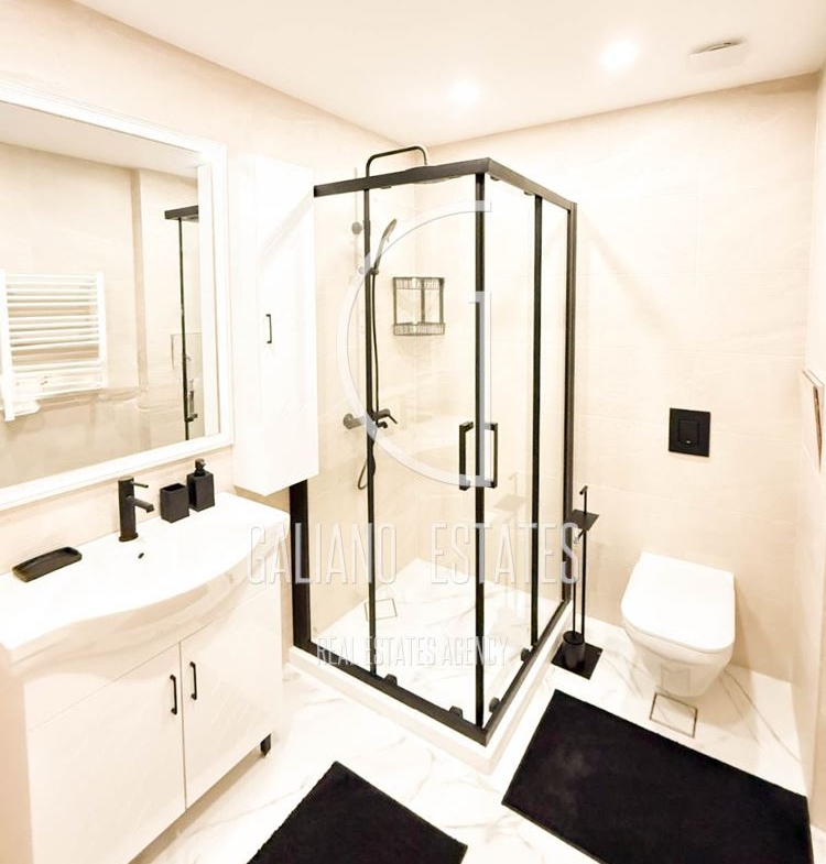 Комфортен апартамент в сграда на метри от НДК - 0