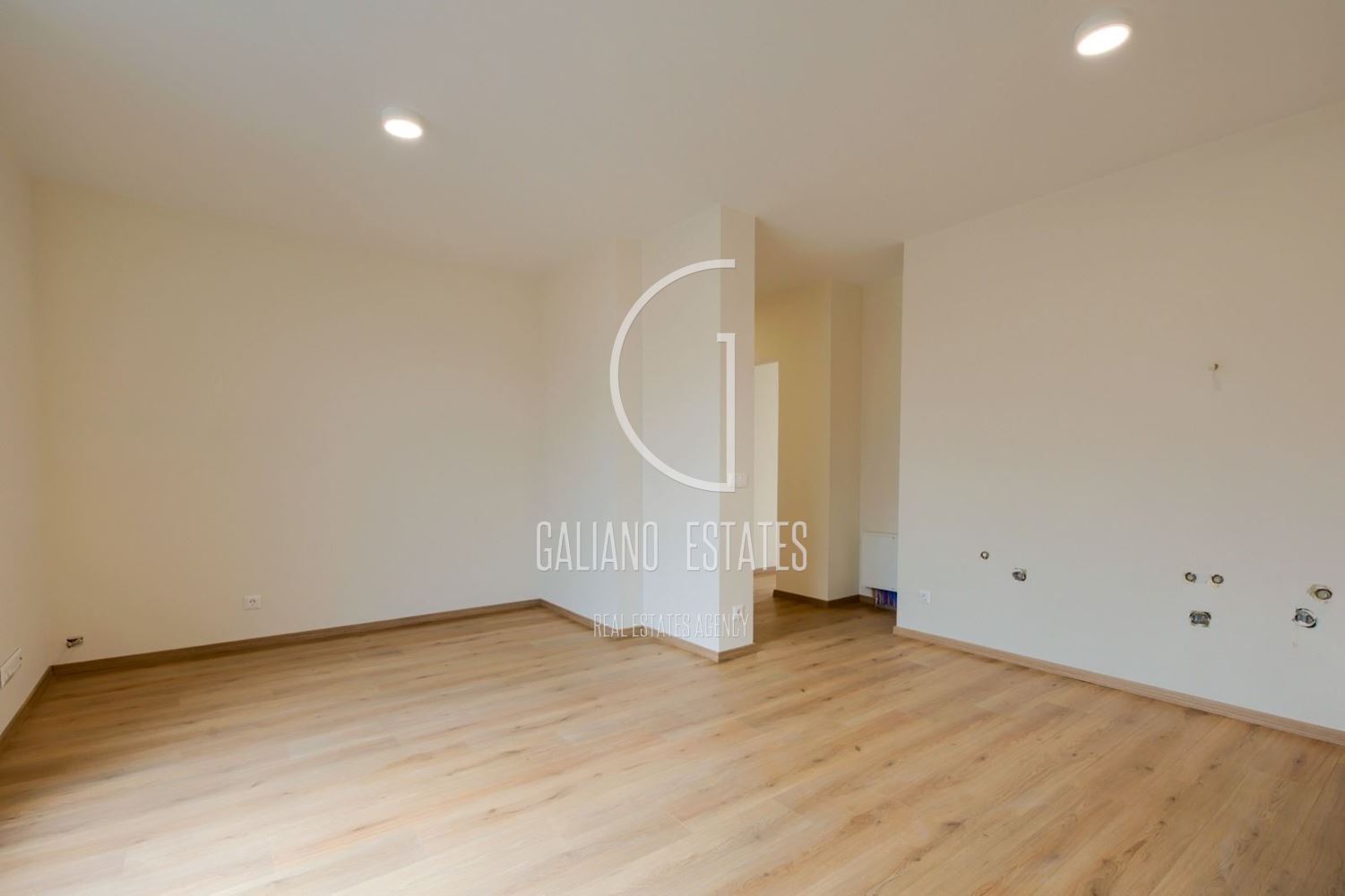 Слънчев тристаен апартамент в кв. Манастирски ливади - запад - 0