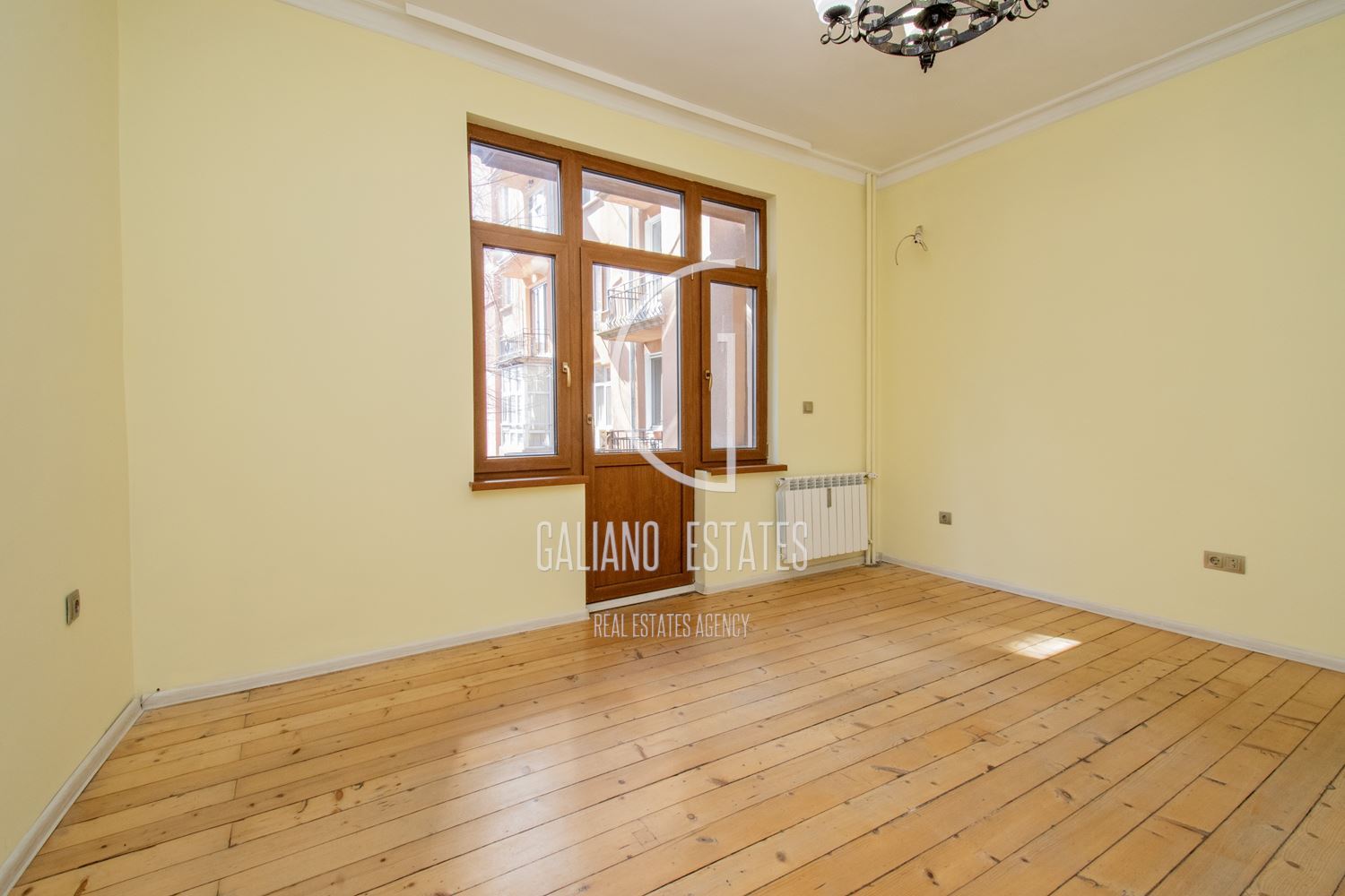 Функционален апартамент срещу парка на НДК - 0