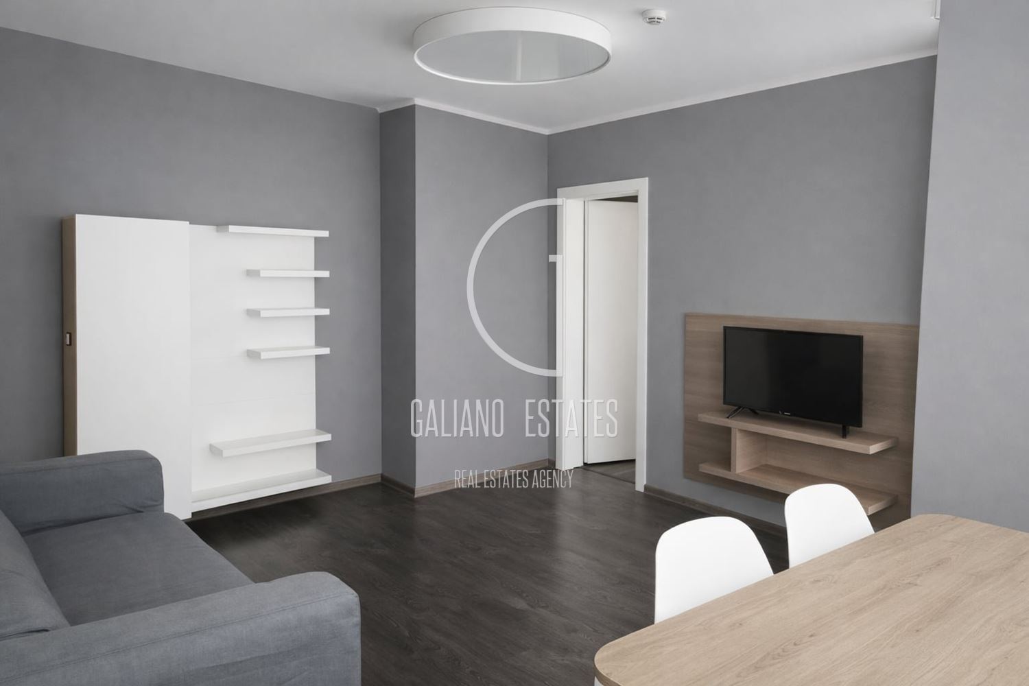 Уютен тристаен апартамент до УНСС-0 Уютен тристаен апартамент до УНСС - 0