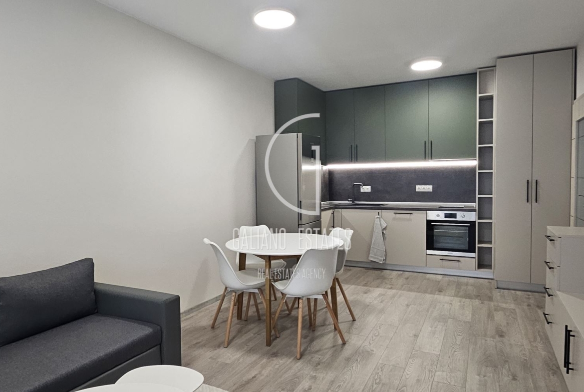 Модерен двустаен апартамент в кв. Полигона - 0