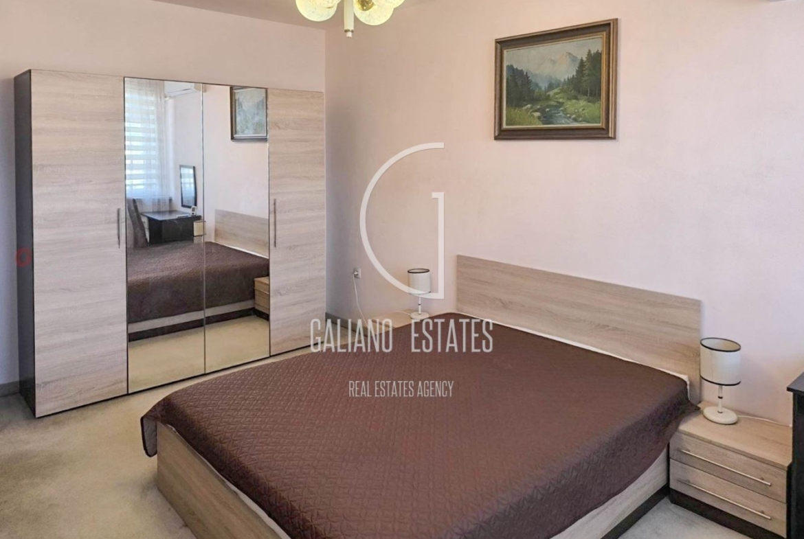 Елегантен тристаен апартамент в района на Медицинска академия - 0