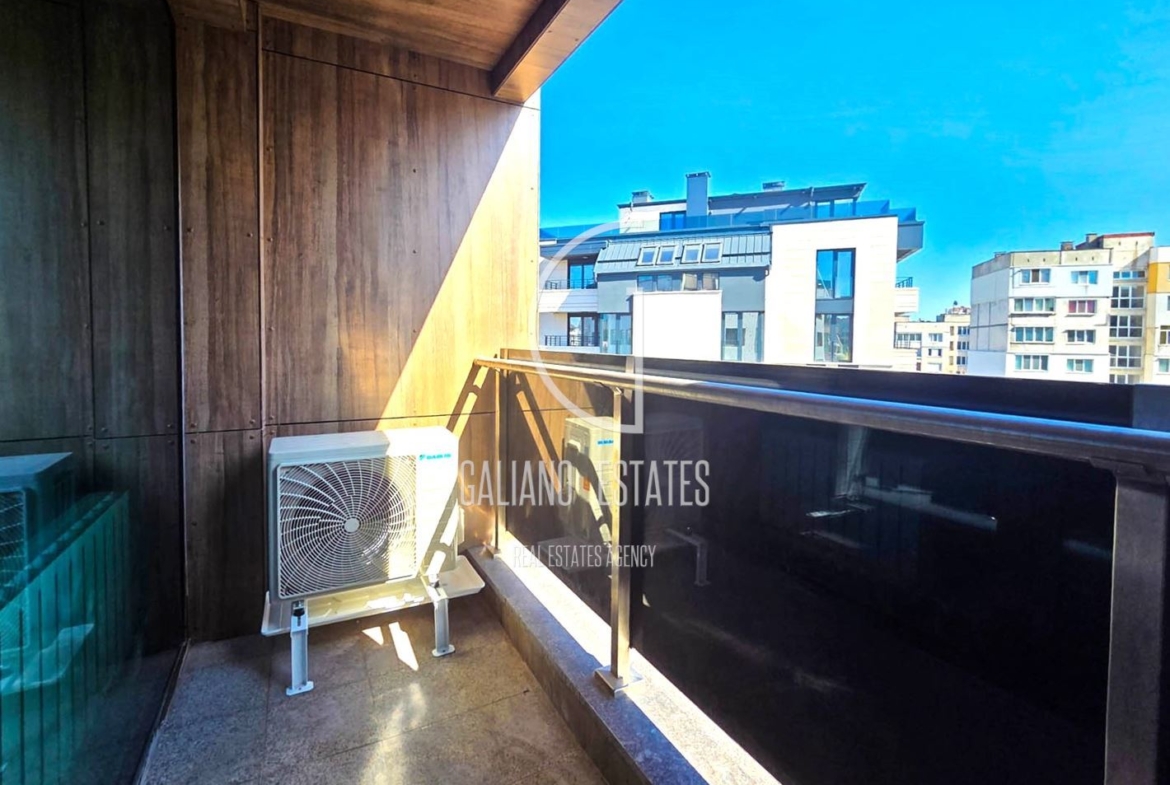 Ексклузивно! Уникален двустаен апартамент в ж.к. Разсадника - 0