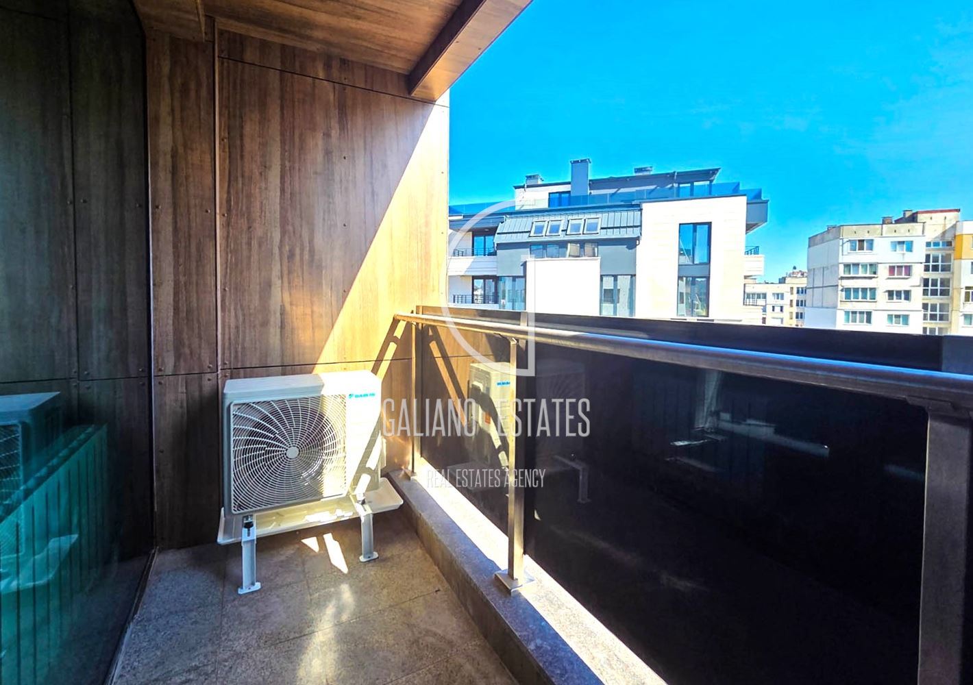 Ексклузивно! Уникален двустаен апартамент в ж.к. Разсадника - 0