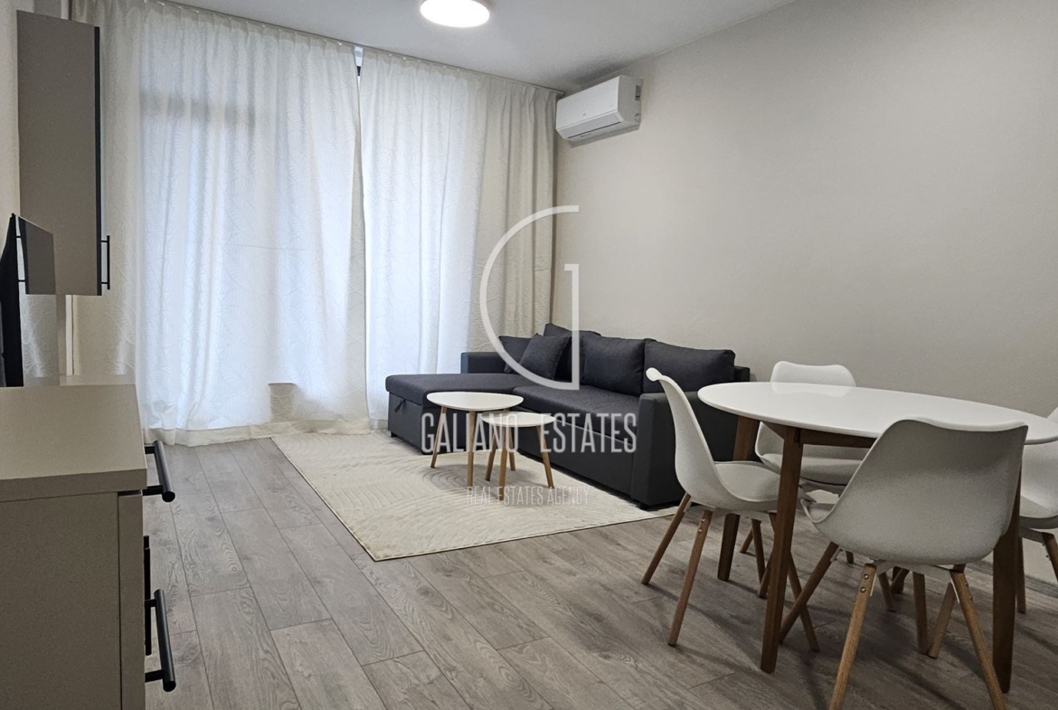 Модерен двустаен апартамент в кв. Полигона - 0