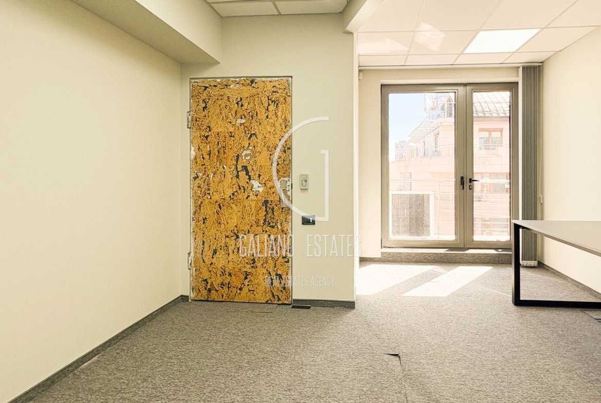 Офис в бизнес сграда до метростанция Жолио Кюри - 0