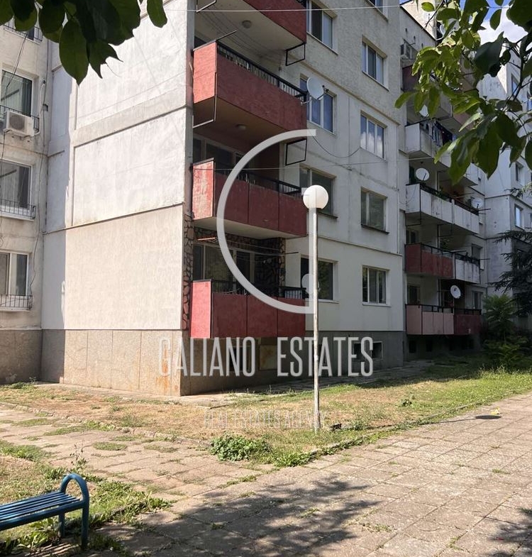 Ексклузивно! Просторен двустаен апартамент с възможност за преустройство в тристаен – Годеч, център - 0