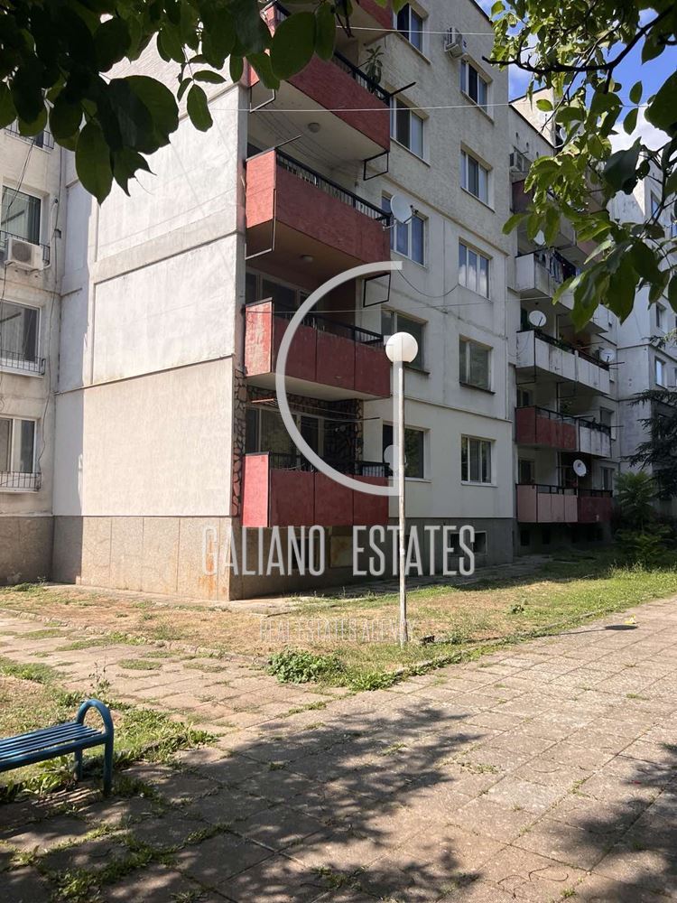 Ексклузивно! Просторен двустаен апартамент с възможност за преустройство в тристаен – Годеч, център-0 Ексклузивно! Просторен двустаен апартамент с възможност за преустройство в тристаен – Годеч, център - 0