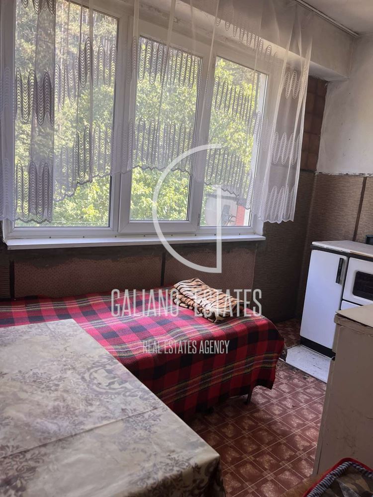 Ексклузивно! Просторен двустаен апартамент с възможност за преустройство в тристаен – Годеч, център-0 Ексклузивно! Просторен двустаен апартамент с възможност за преустройство в тристаен – Годеч, център - 0