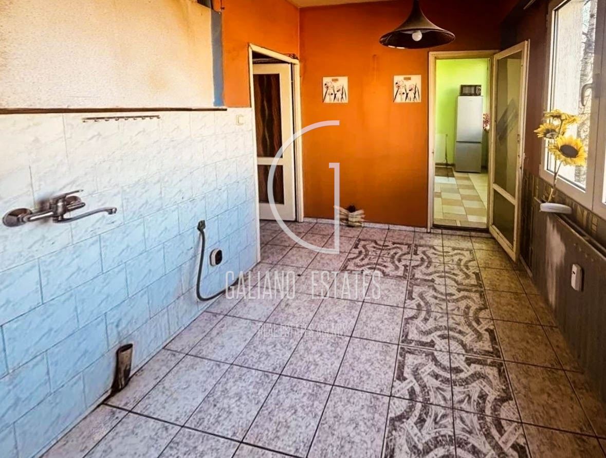 Просторен двустаен апартамент с потенциал за тристаен в ж.к. Дианабад - 0