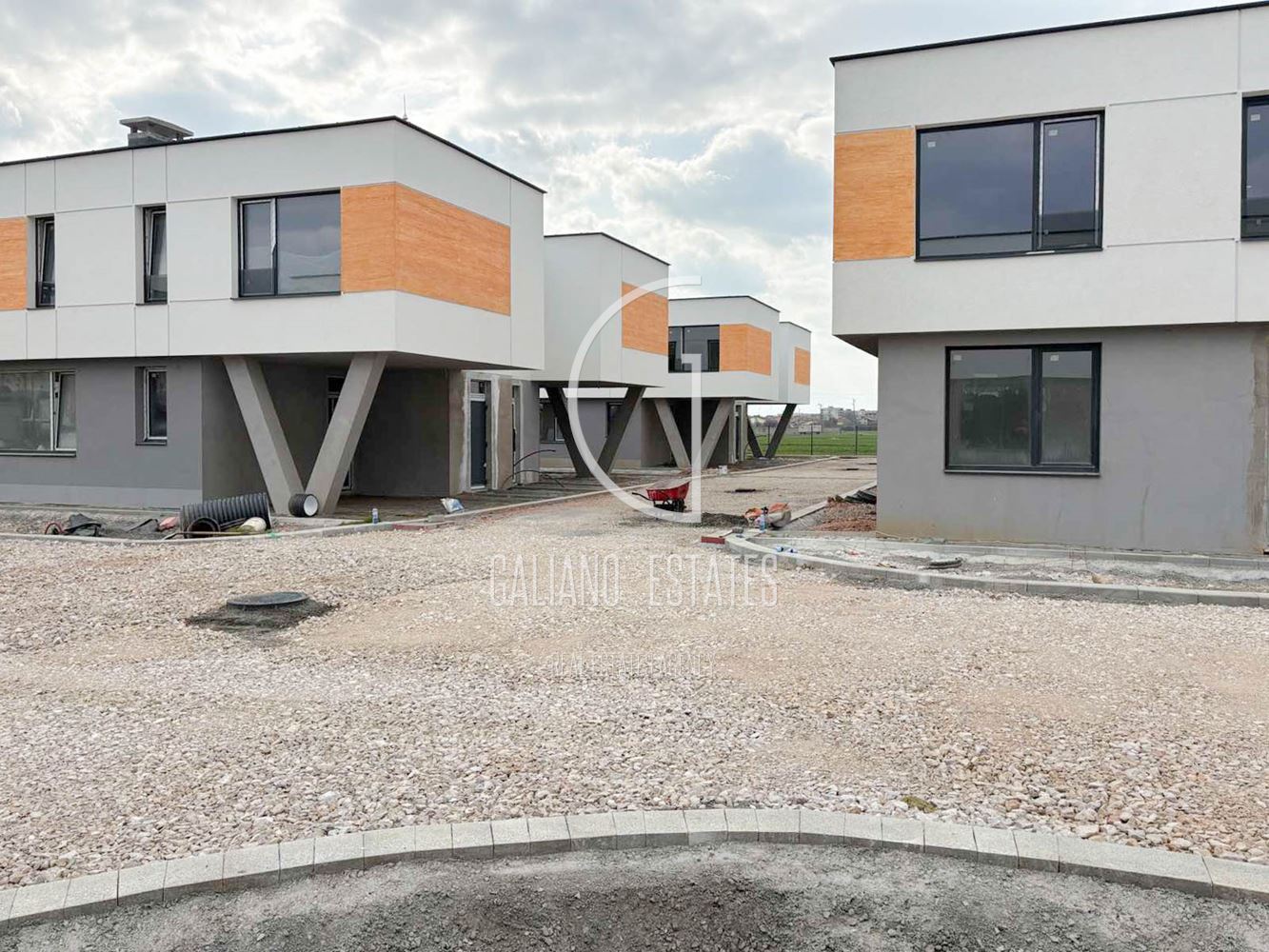 Modern two-story single-family house near Sofia-0 Модерна двуетажна еднофамилна къща близо до София - 0