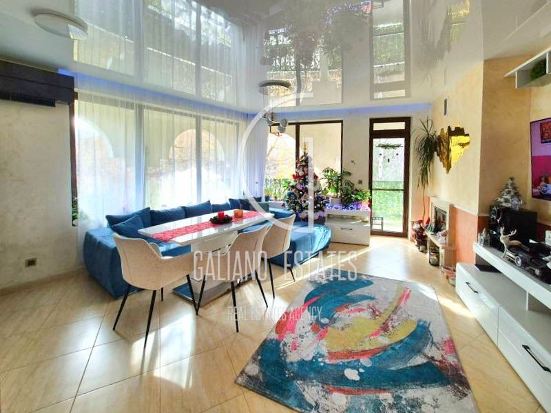 Луксозен тристаен апартамент с панорамни гледки към Витоша и града - 0