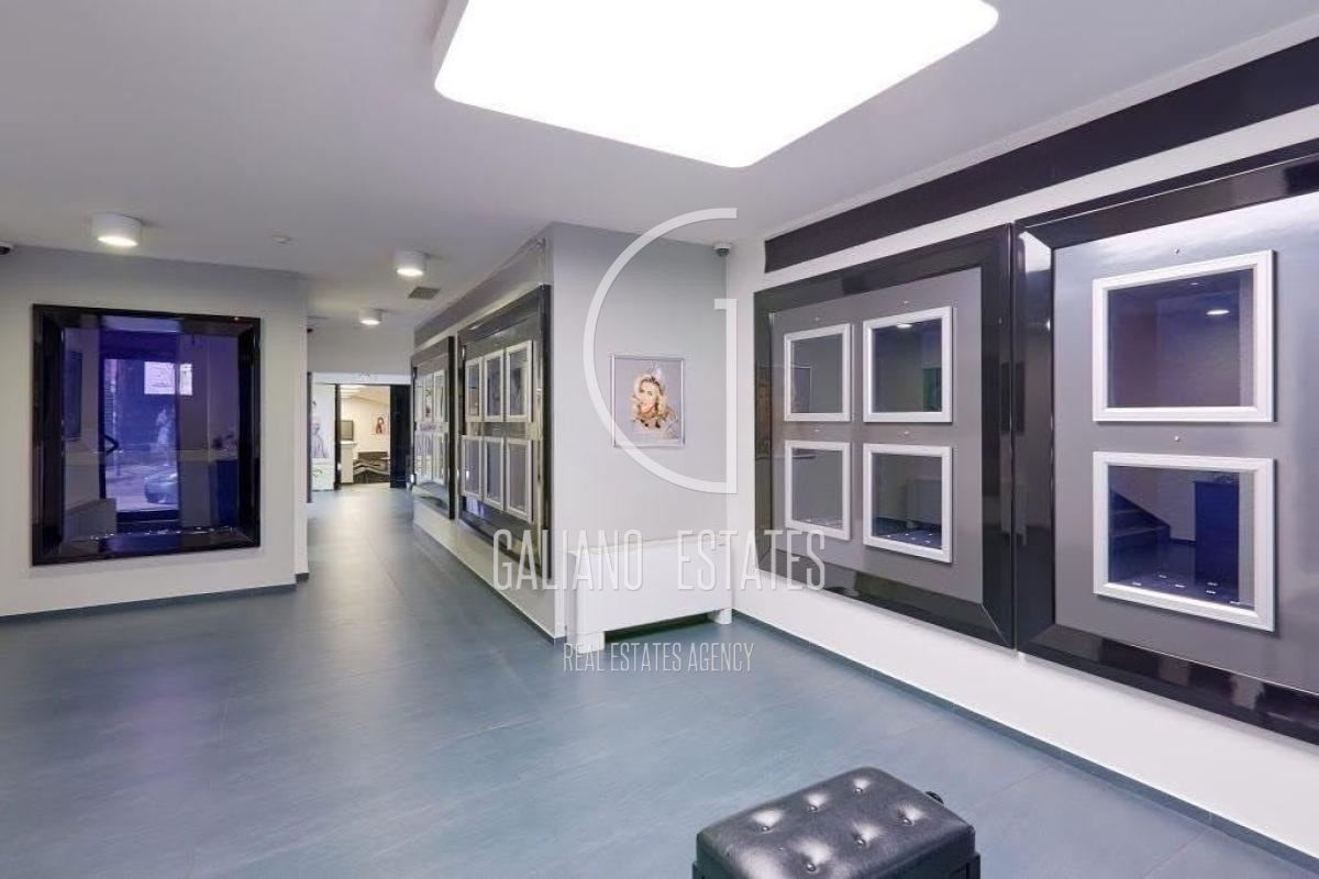 Представителен биснес имот в кв. Изток - 0