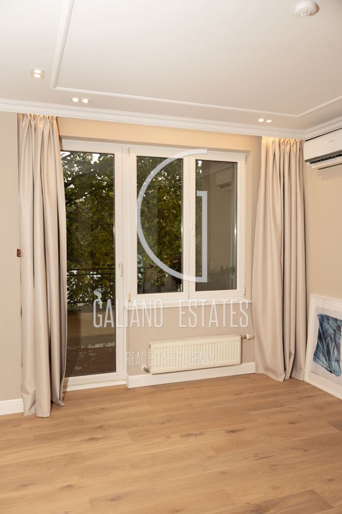 Spacious three-room apartment in Maison Sofia MGallery complex - 0