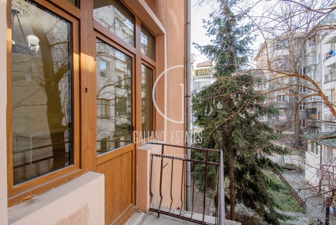 Функционален апартамент срещу парка на НДК - 0