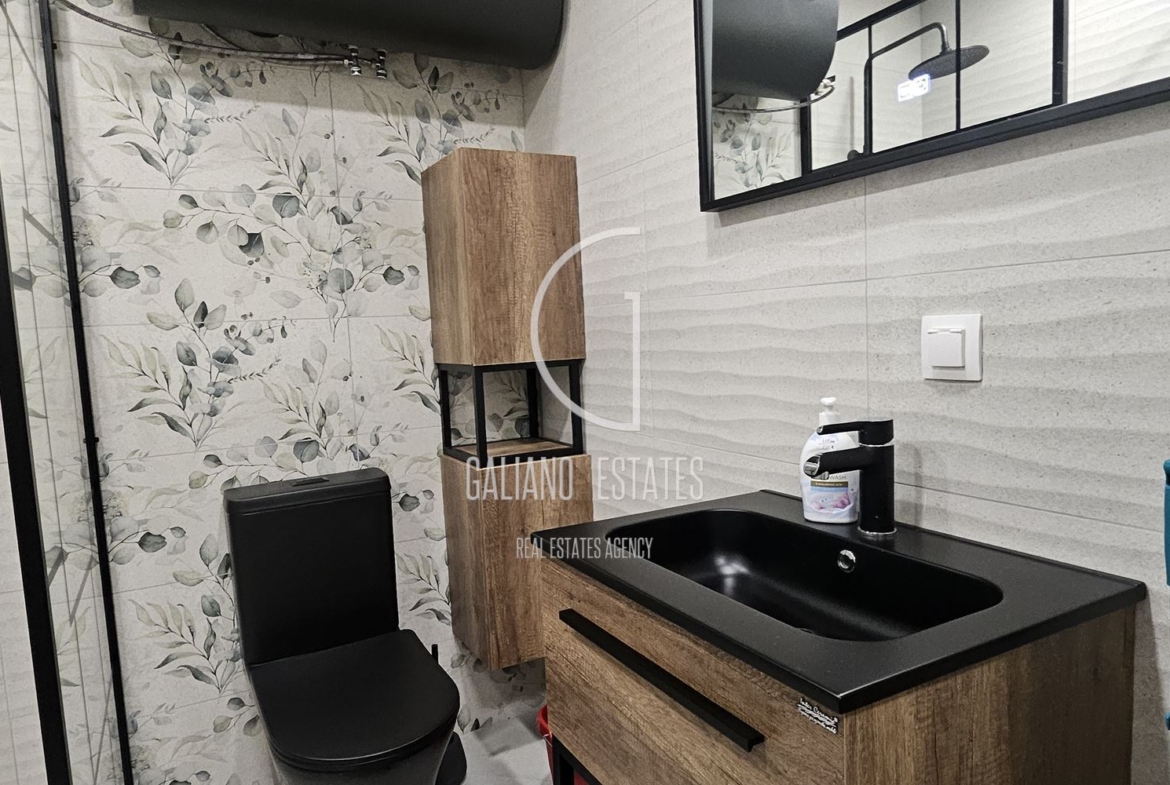 Модерен двустаен апартамент в кв. Полигона - 0