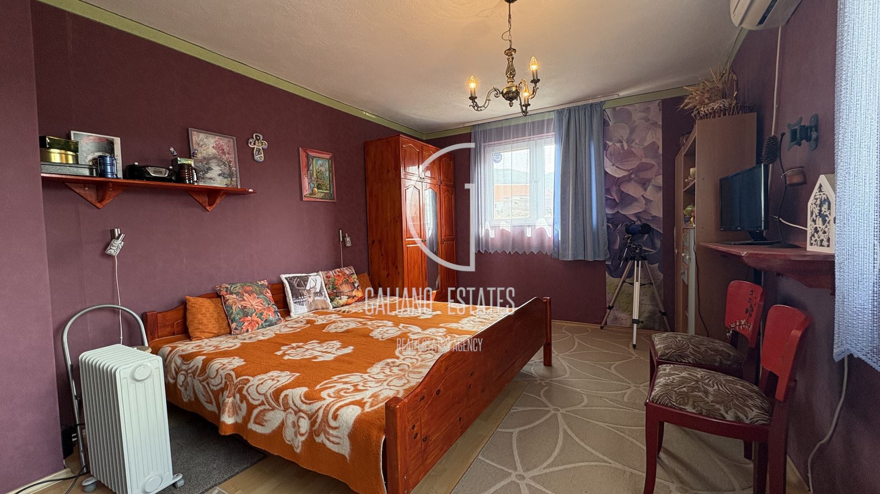 Уютна къща с панорамни гледки в с. Кладница - 0