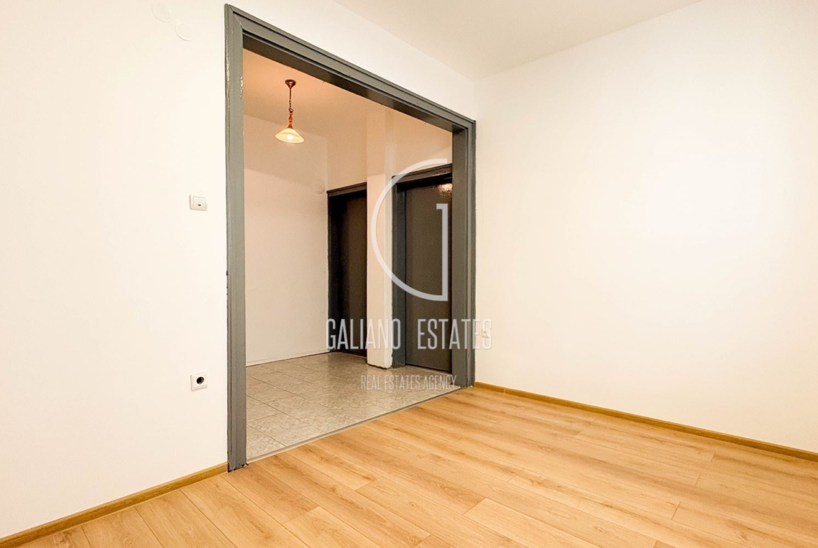 Офес в сърцето на града - 0