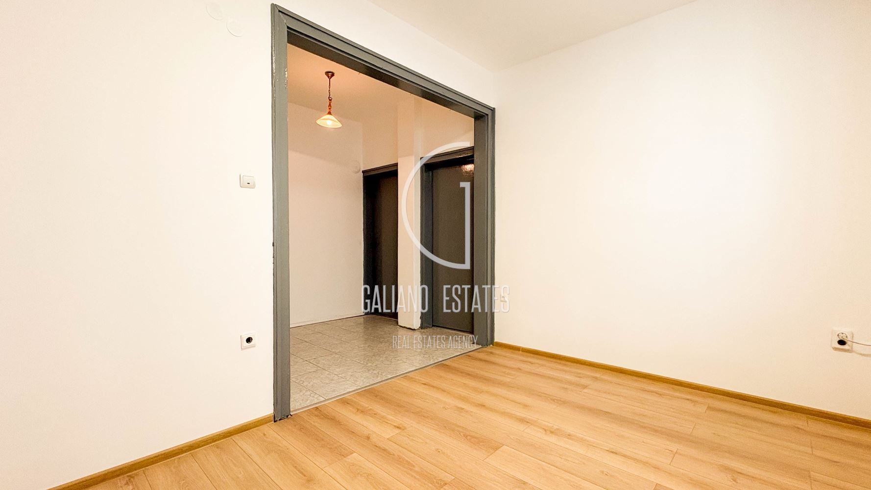 Офес в сърцето на града - 0