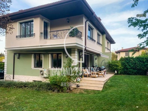 Елегантна къща в затворен комплекс до Англо-американското училище - 0