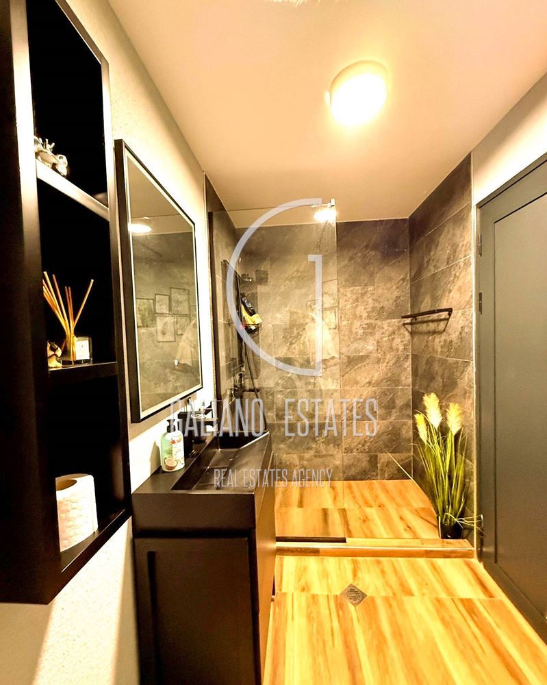 Просторен тристаен апартамент с панорамна тераса в кв. Овча купел - 0